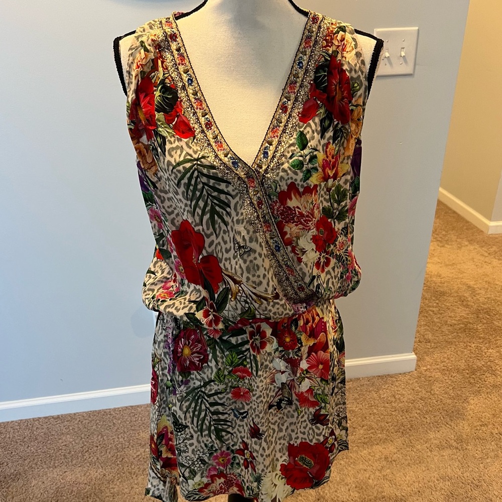 Cross Over Dress With Long Back
Leos Bouquet -Camilla xsmall